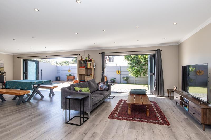 To Let 3 Bedroom Property for Rent in Constantia Western Cape